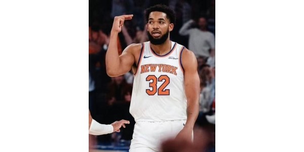 Towns, der netop blev byttet til Knicks i den nye sæson, indvarslede sit eget højdepunkt